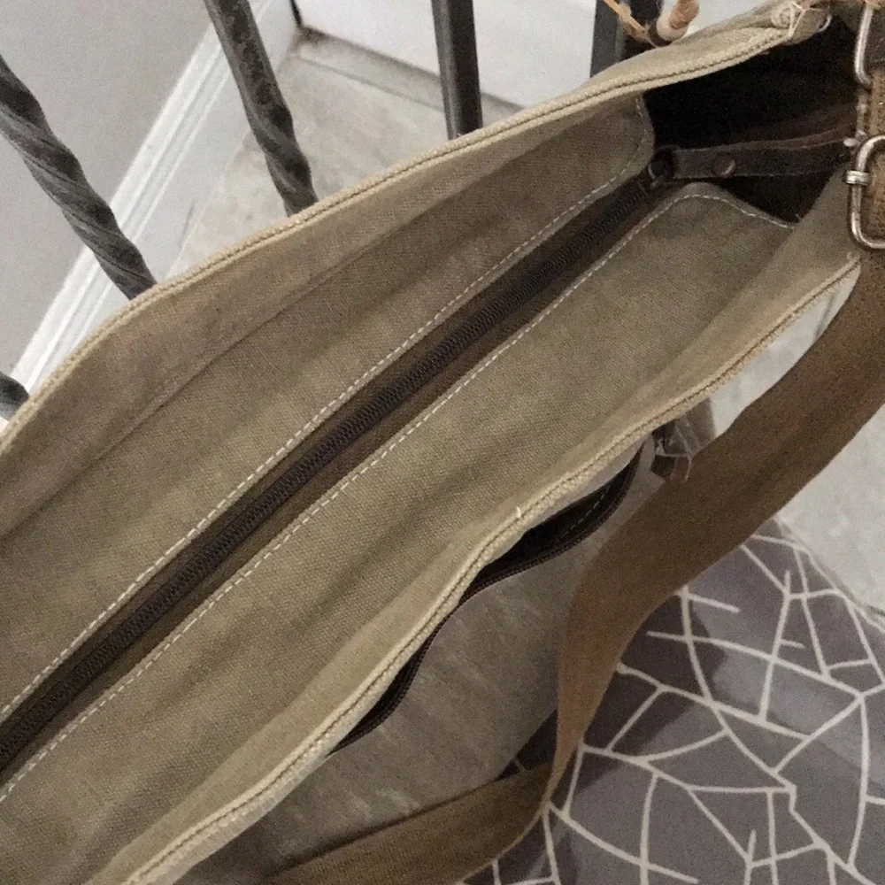 UNISEX Large utility wash canvas messenger bag